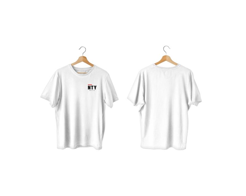 Camiseta blanca NTY. Producto de la tienda online.